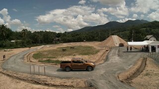 Nissan Np300 Global Test Drive: Track Challenge