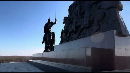 Пешком по мемориалу «Князь Игорь с дружиной» рядом со Станицей Луганской, на Северском Донце. 2023