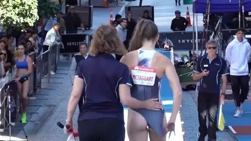 Невероятные Моменты в Спорте, Которые Захочется Пересмотреть — Видео от Профессор ГУГЛОВ