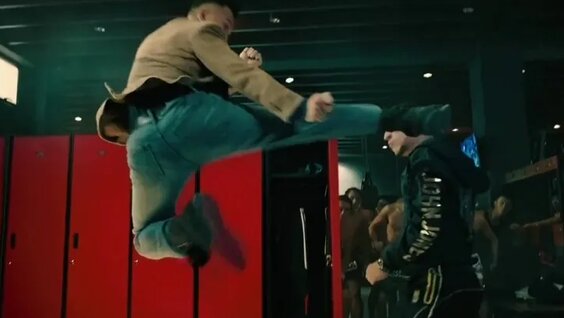 Большой Брат (2018). Донни Йен разносит Бойцов MMA в раздевалке! — Видео от Боевой Кин...