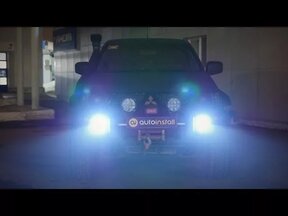 Как светят светодиодные ПТФ с линзой и подсветка арок Rock light RGB ночью. L200 led fog lights