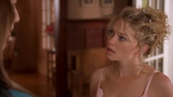 трусики жоқ егде жастағы әйелдер