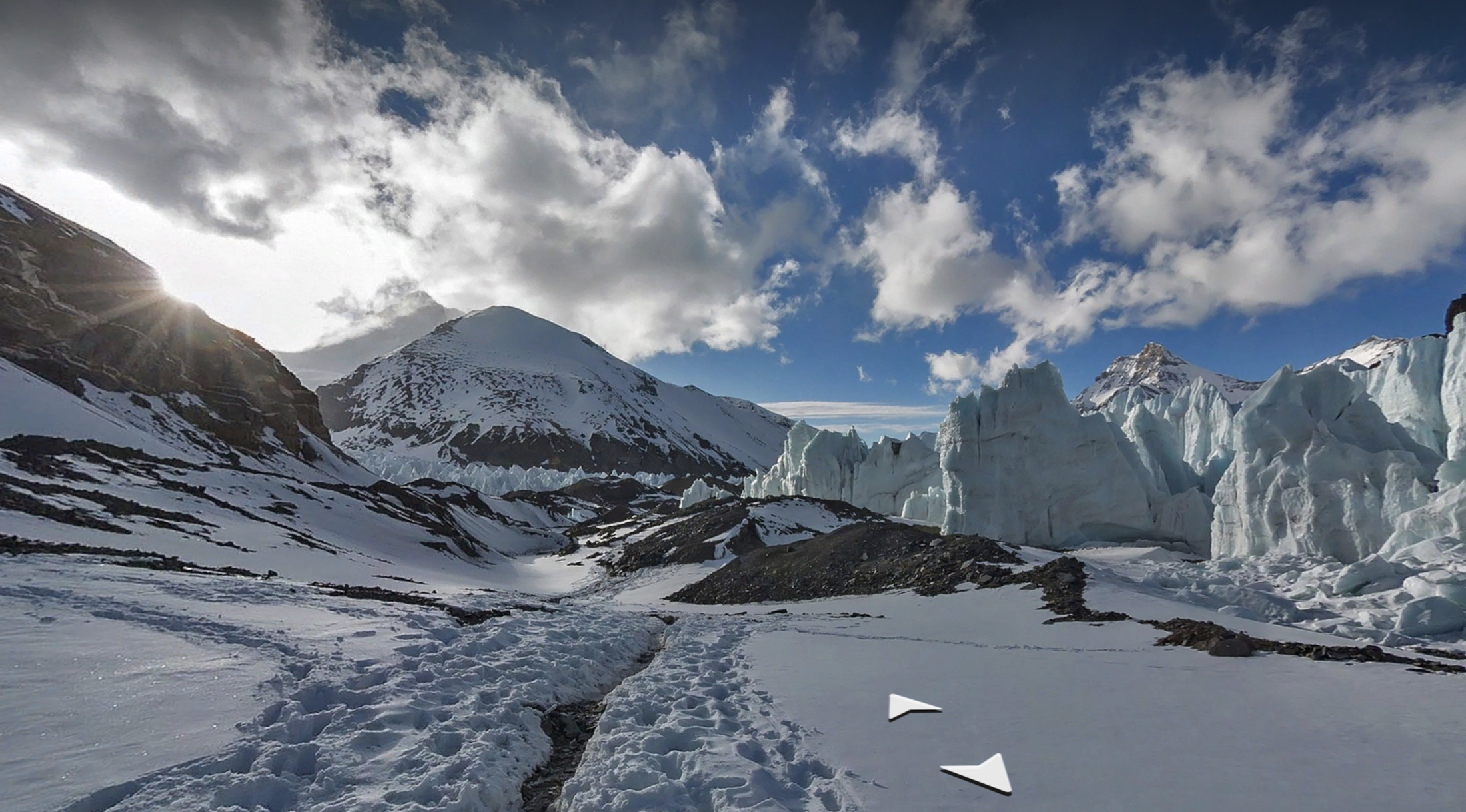 На Яндекс.Картах появились панорамы Эвереста