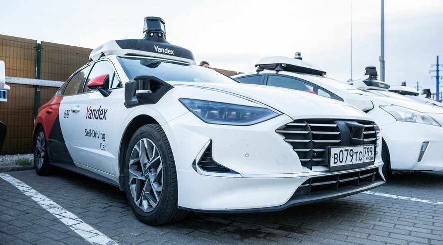 Яндекс впервые применил нейросеть-трансформер для управления своим автономным транспортом