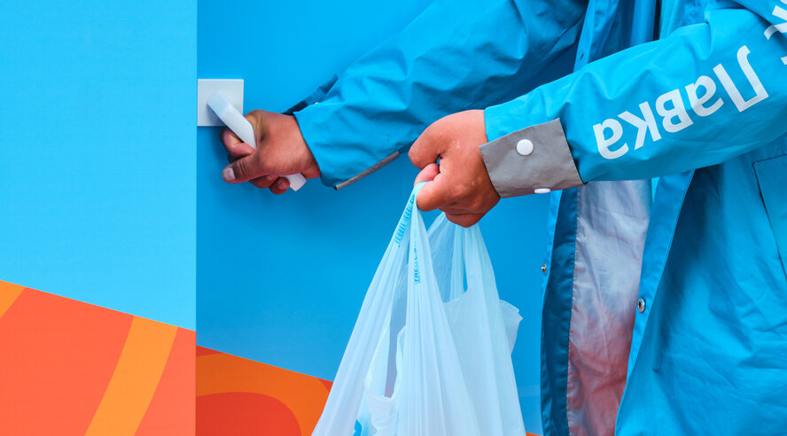 Яндекс выделит более 60 миллионов рублей на программу питания для курьеров-партнёров