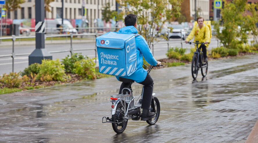 Велопомощники Яндекс Лавки помогут соблюдать ПДД велокурьерам различных сервисов