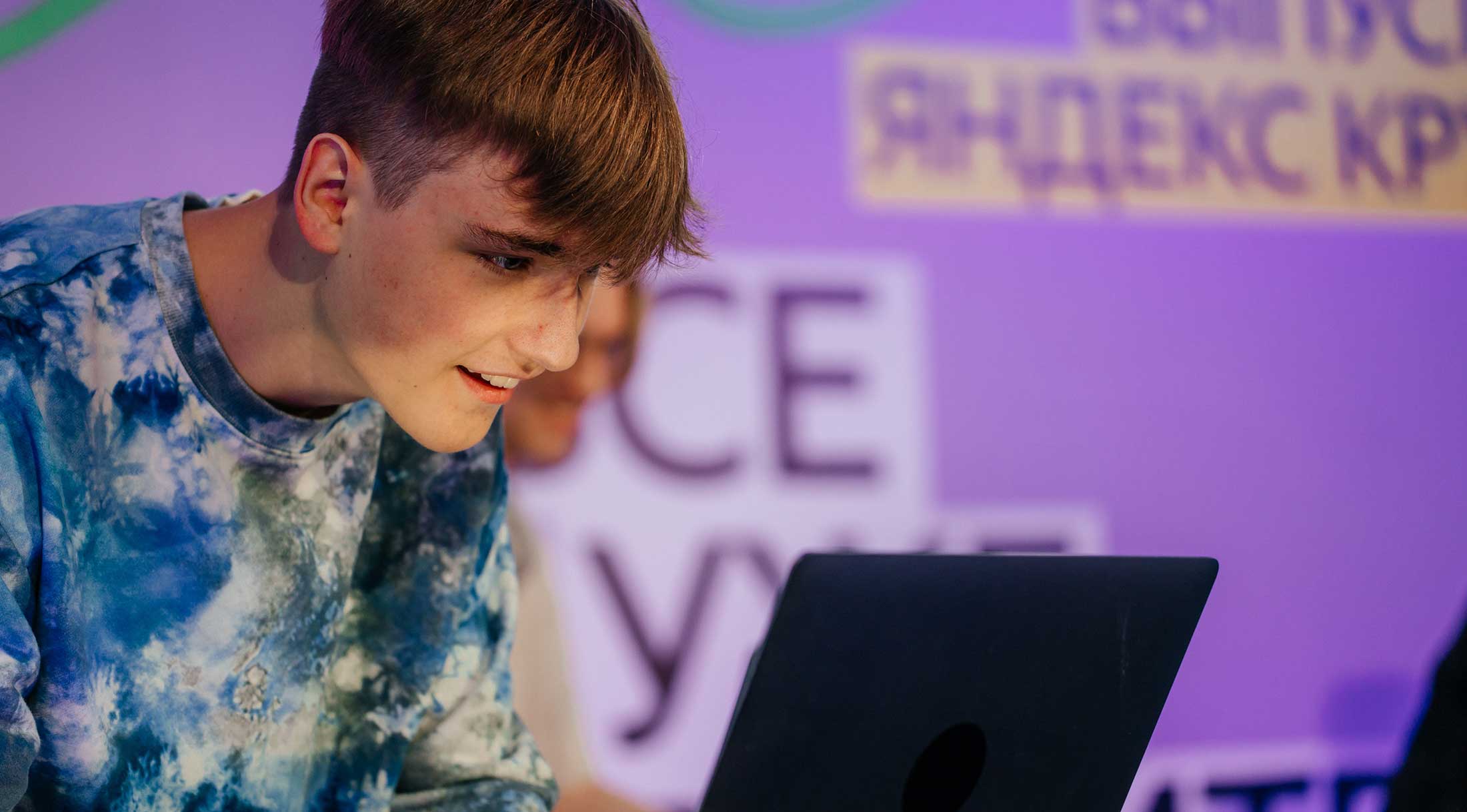 Яндекс расширяет программу олимпиадной подготовки школьников — к онлайн-сборам по информатике добавилась математика