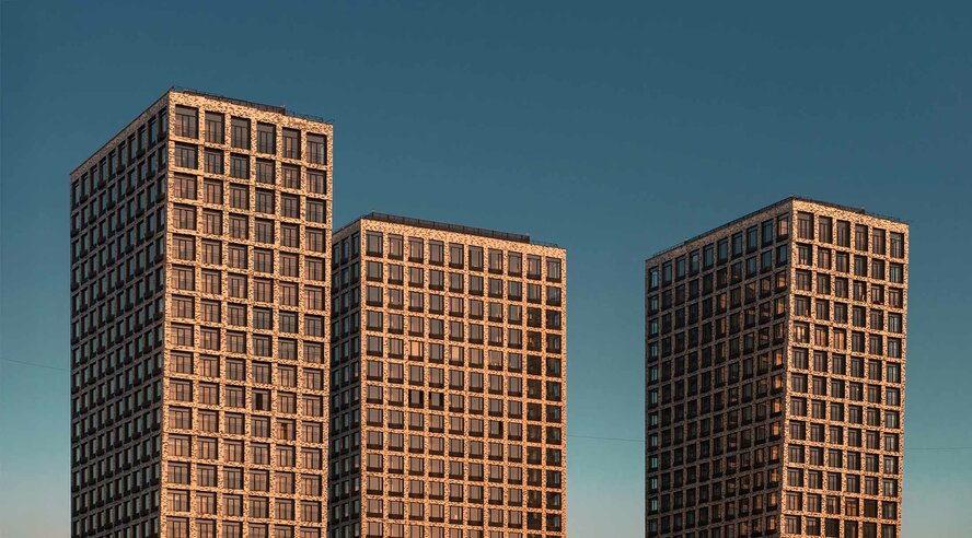 Яндекс продолжает запуск умных зданий с Алисой — теперь в партнёрстве с «Самолетом» и ГК ФСК