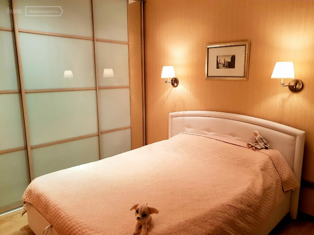 бежевая спальня