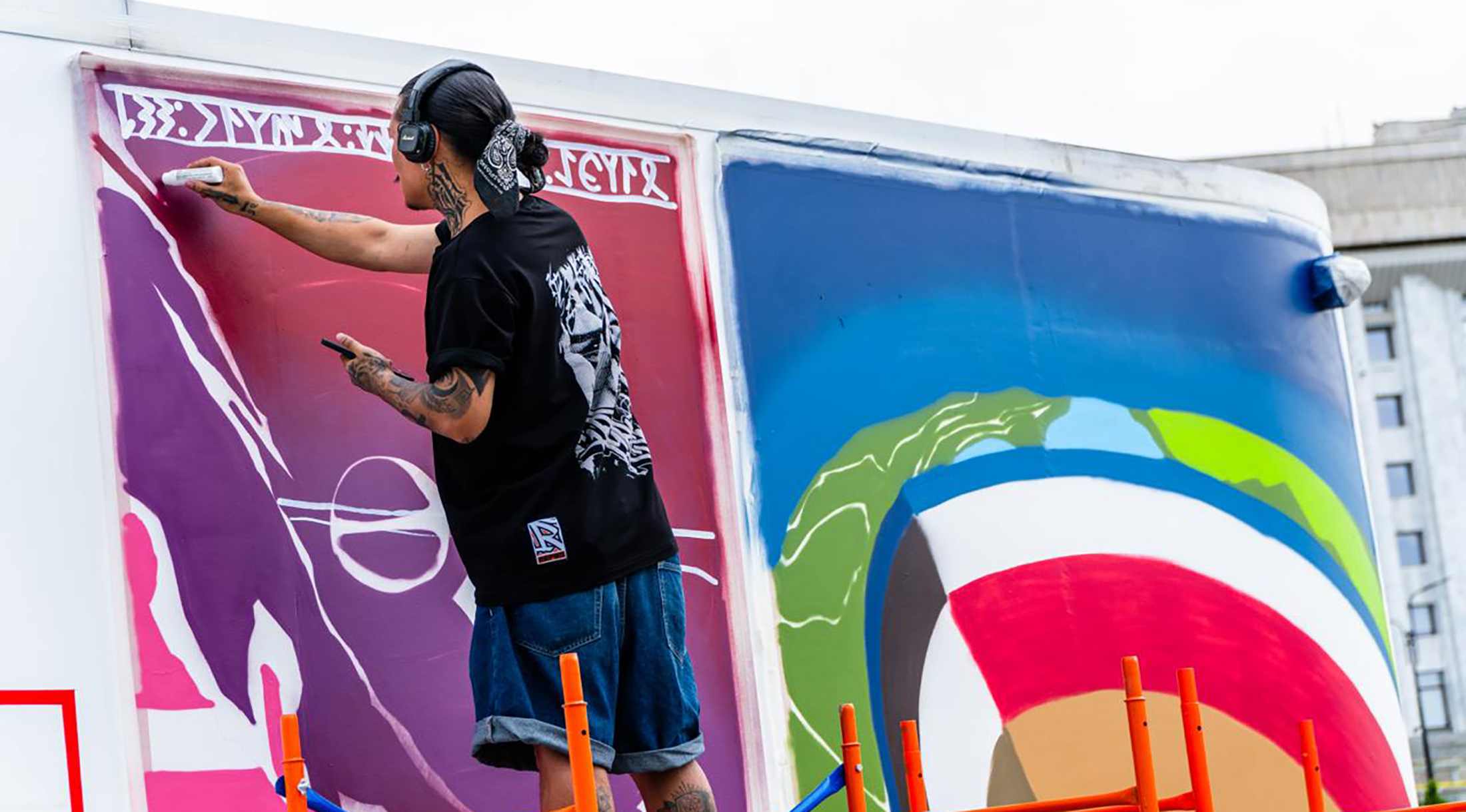 Яндекс Поиск и казахстанские художники представили арт-проект «Из чего складывается Казахстан»