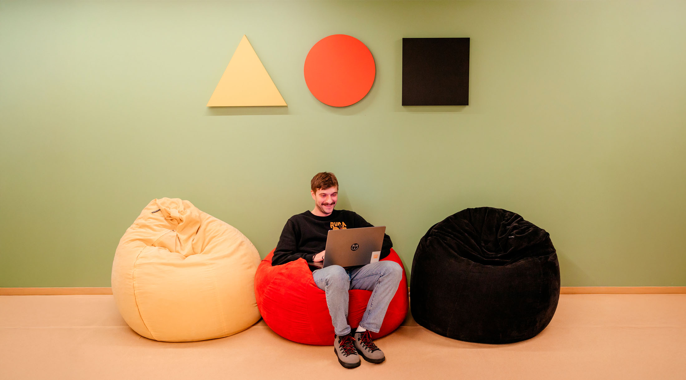 Яндекс запускает новое направление подготовки — «ИИ в естественно-научных исследованиях»