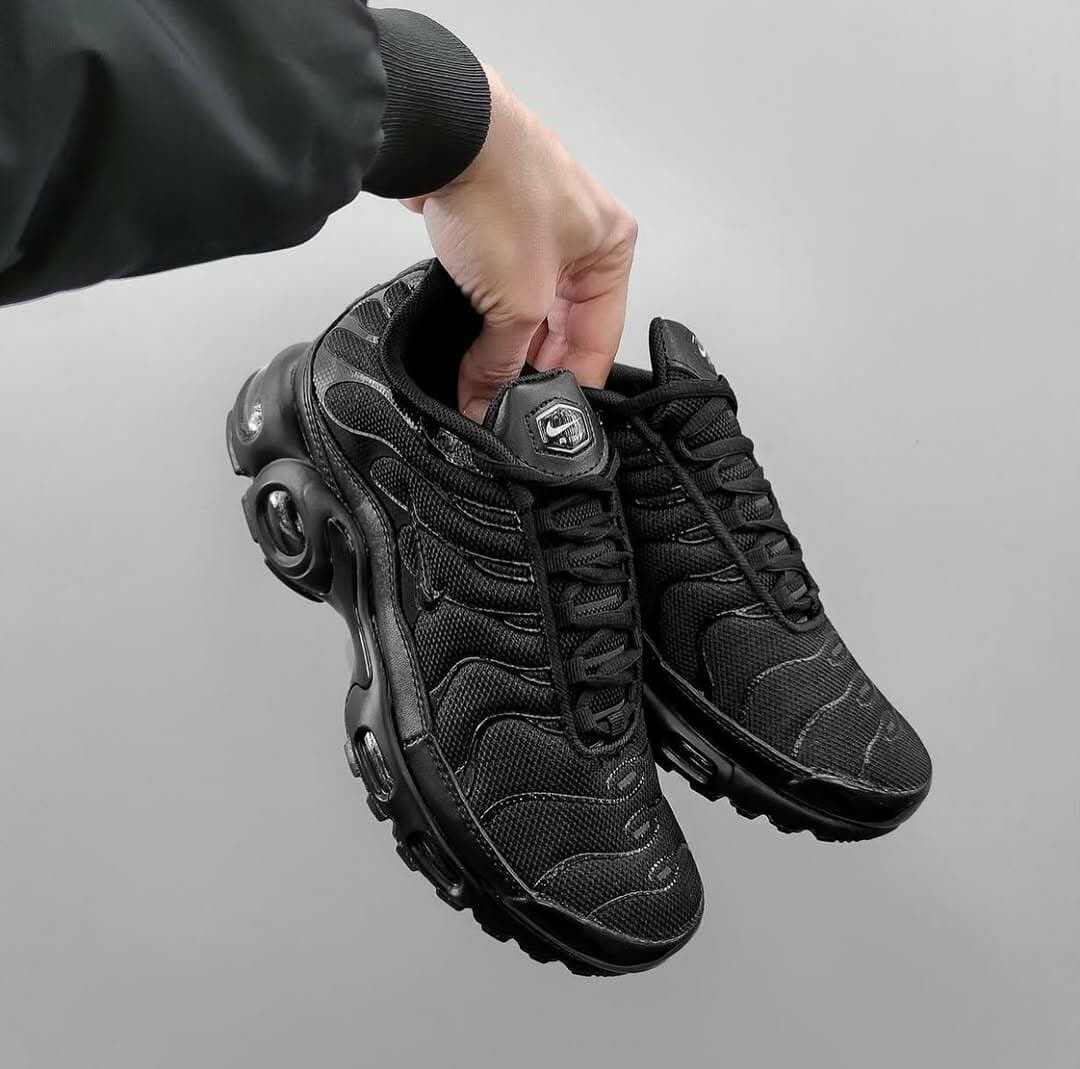 Chaussures de sport noires tendance