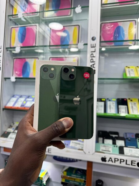 iPhone 13