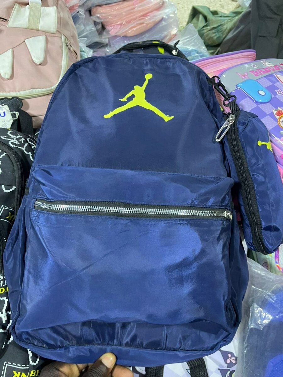 SAC À DOS JORDAN AVEC TROUSSE