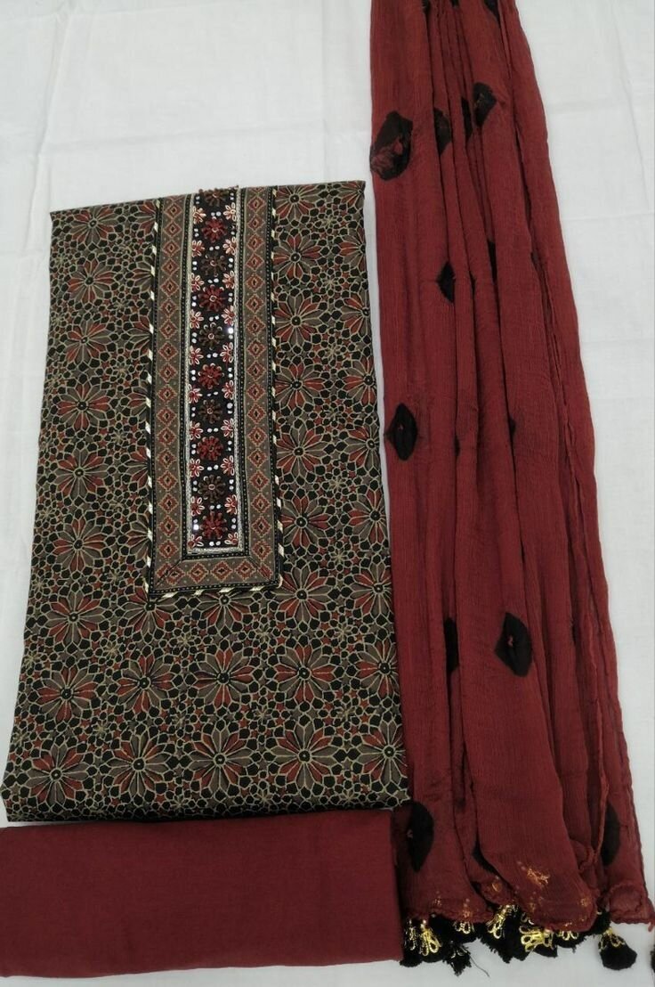 Dhanak 3 Peace Suit