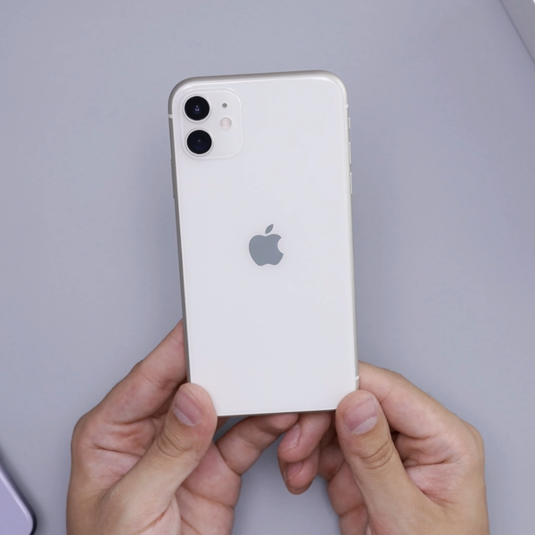iPhone 11 – Couleur vive