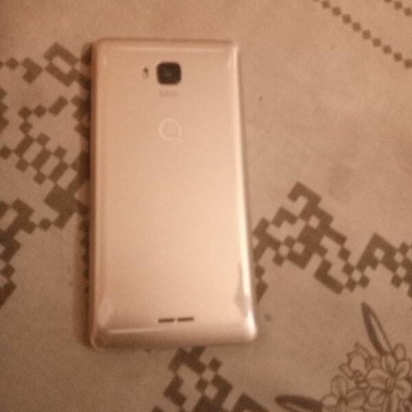 Q mobile i8i pro