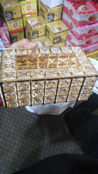 Tissue box