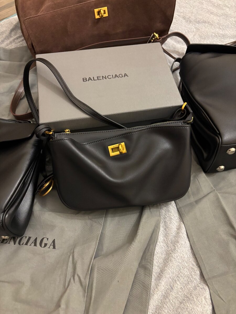 Balenciaga стильная женская сумка