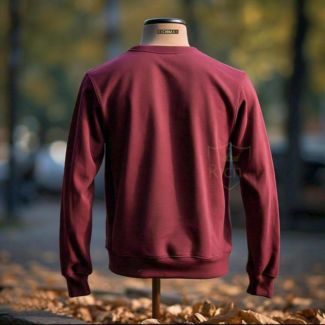 Men's and women's tracksuit available