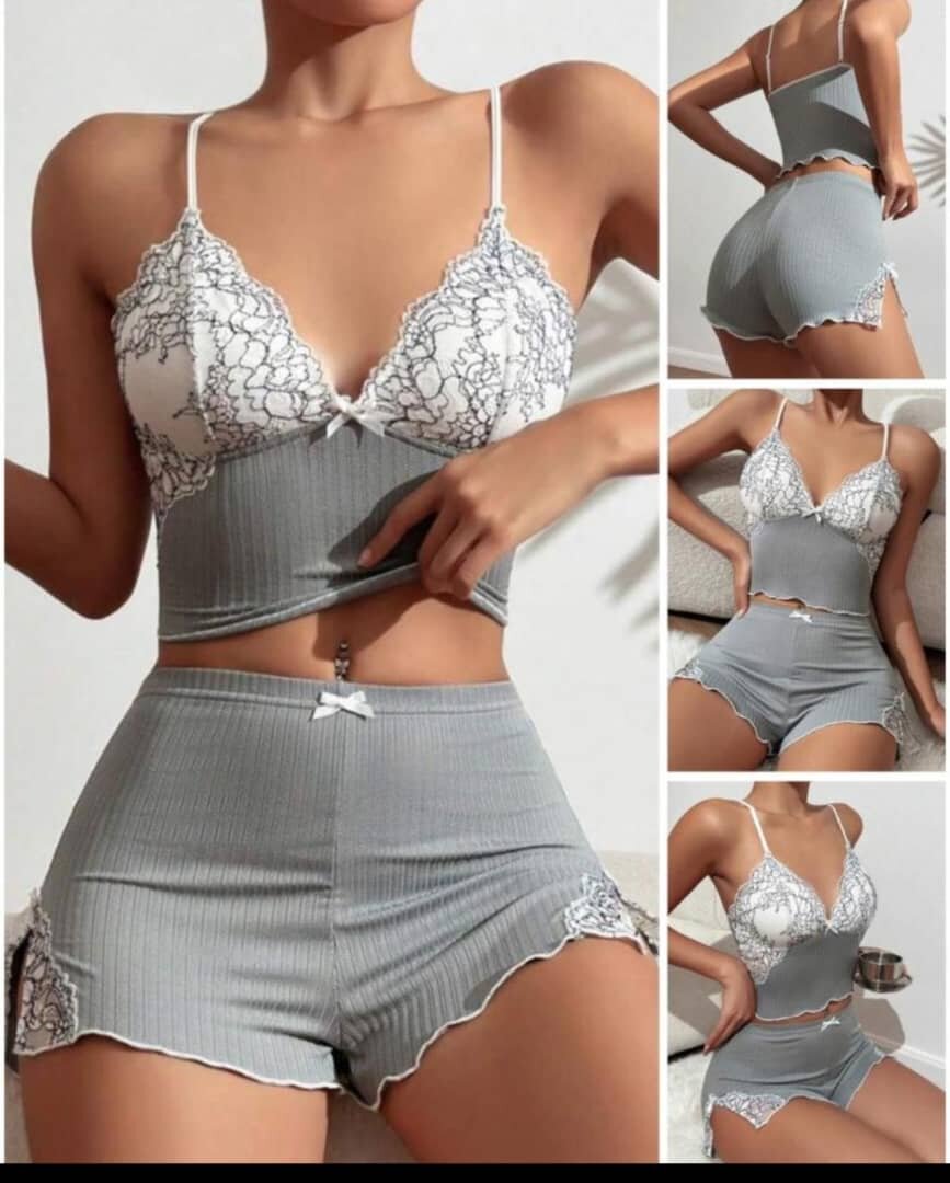 Ensemble lingerie dentelle gris