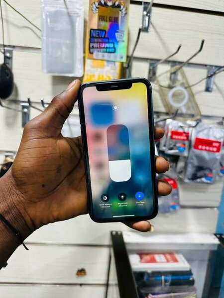 iPhone 11 Noir 64GB