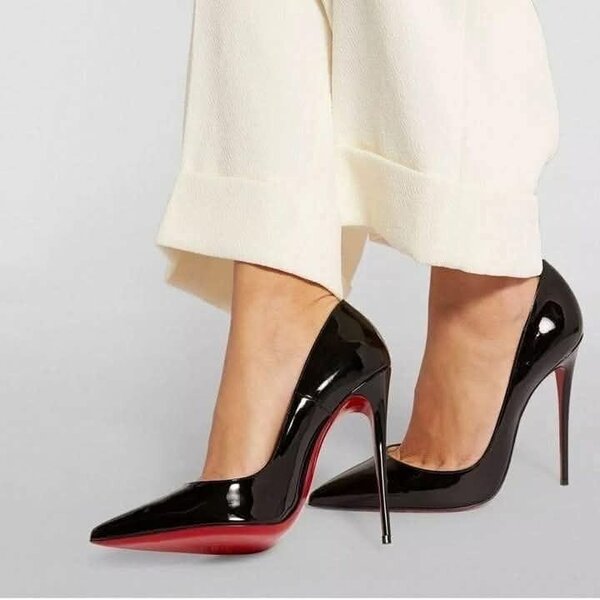 Escarpins noirs en cuir verni