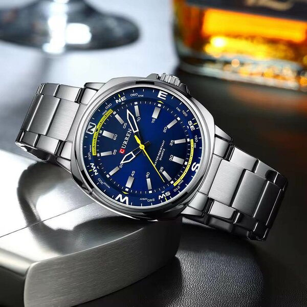 Montre bracelet acier élégante