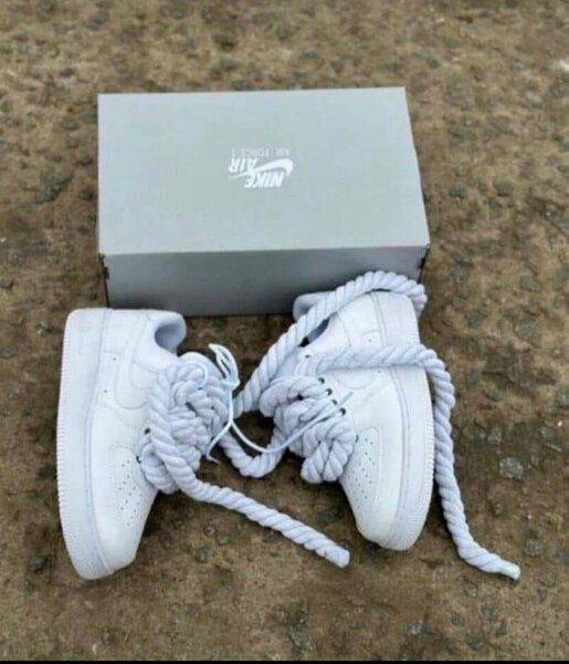 Baskets Nike Air blanches