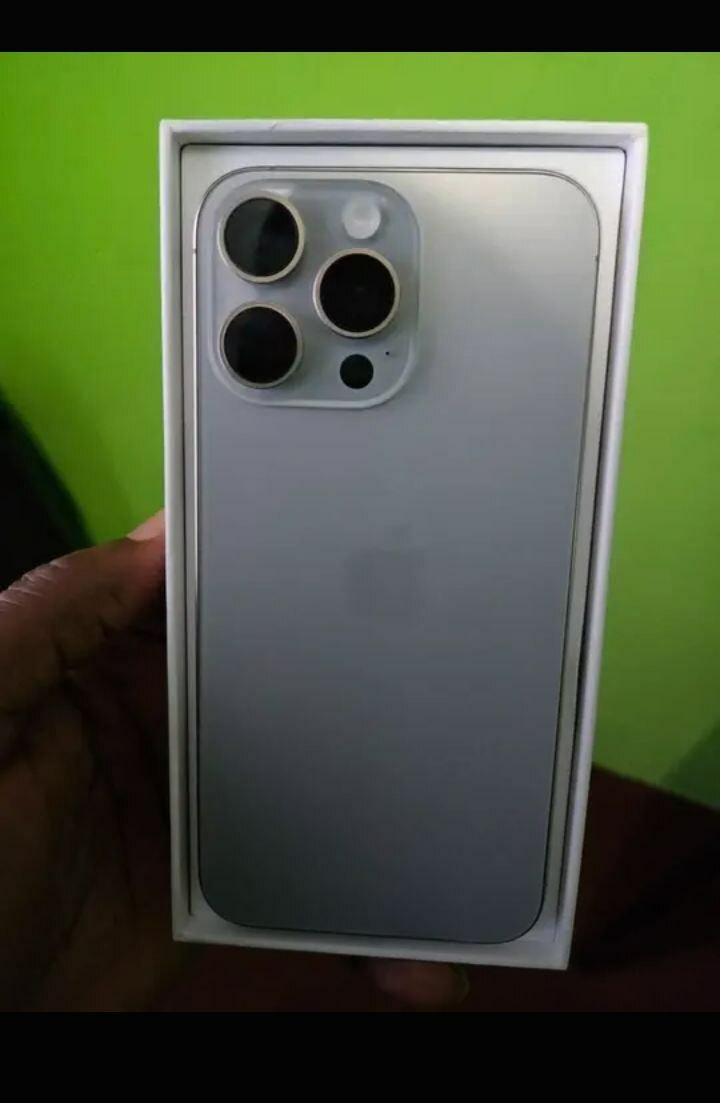 Apple iPhone Pro - 128GB