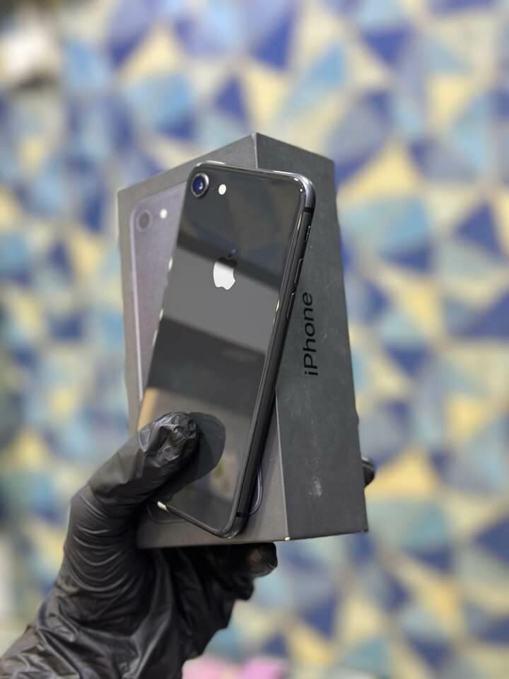 IPHONE 8PLUS