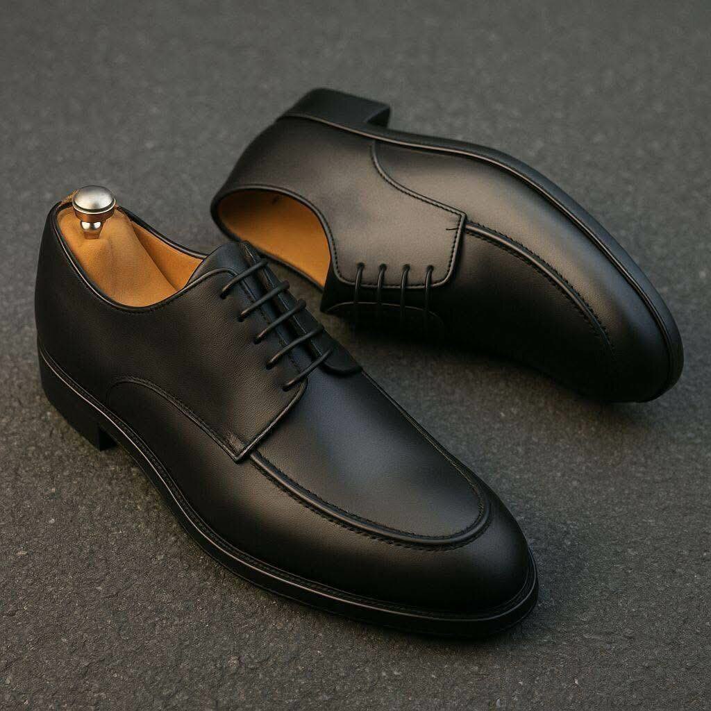 Chaussures habillées en cuir noir