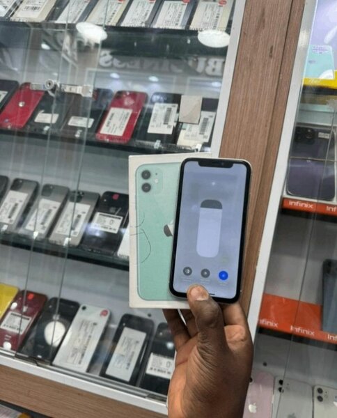 iPhone 11 Vert Neuf