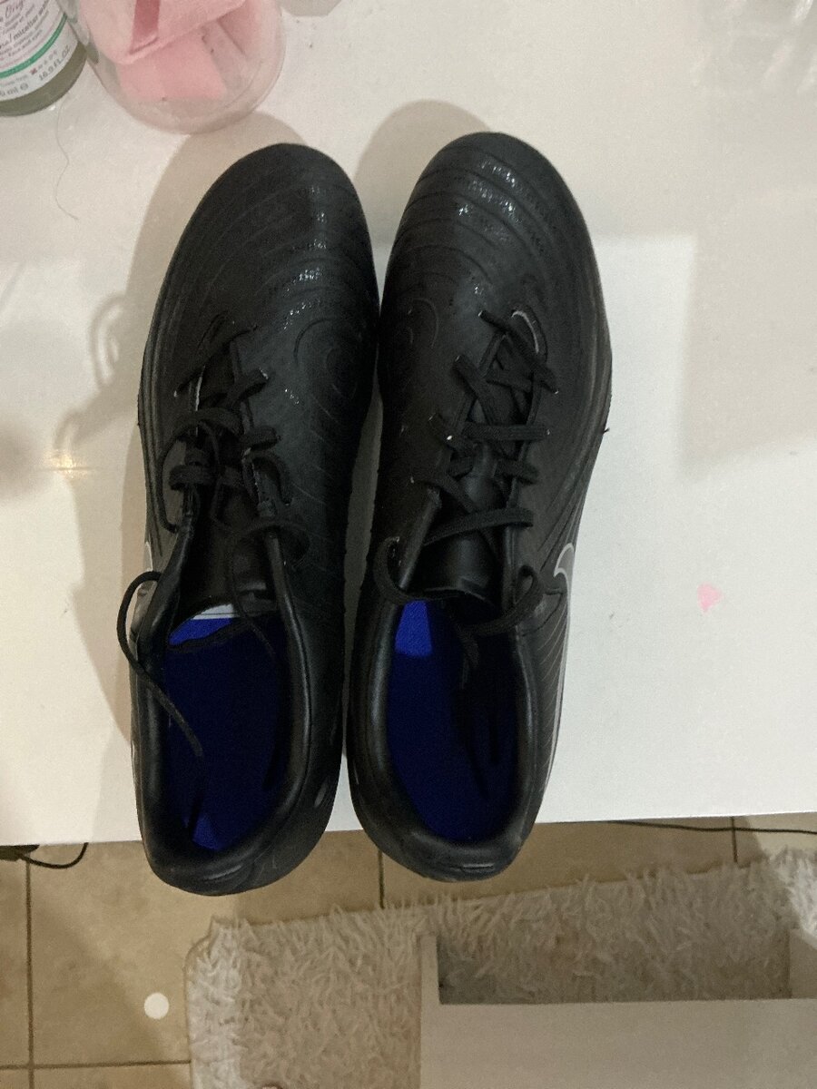 Chaussures de Football Noires