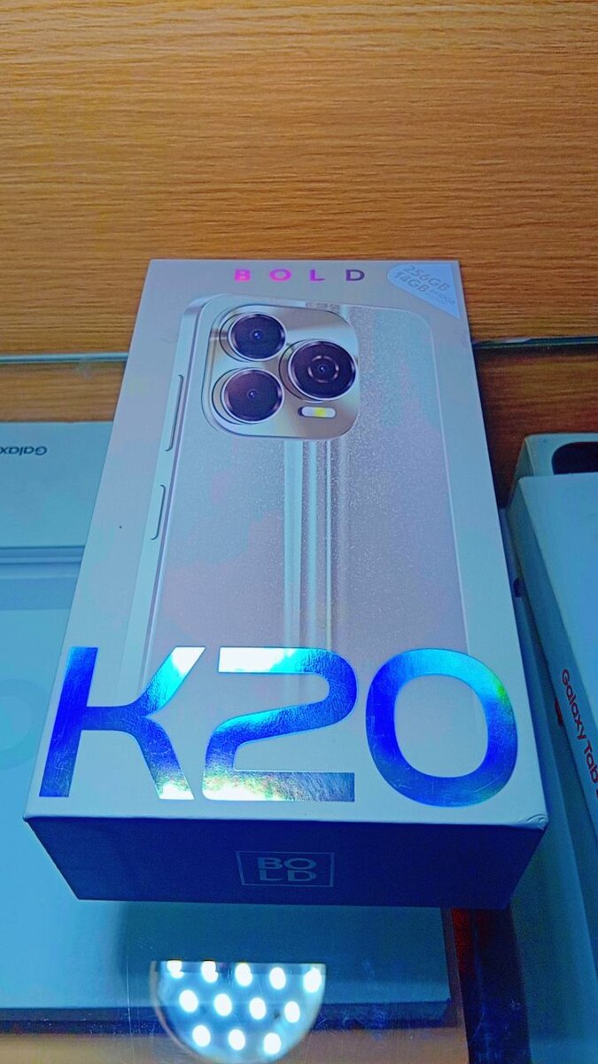 Smartphone BOLD K20 Avancé