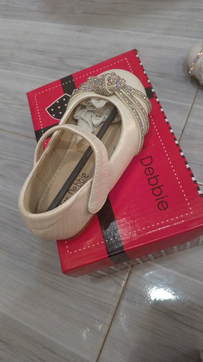 Girls shoe
