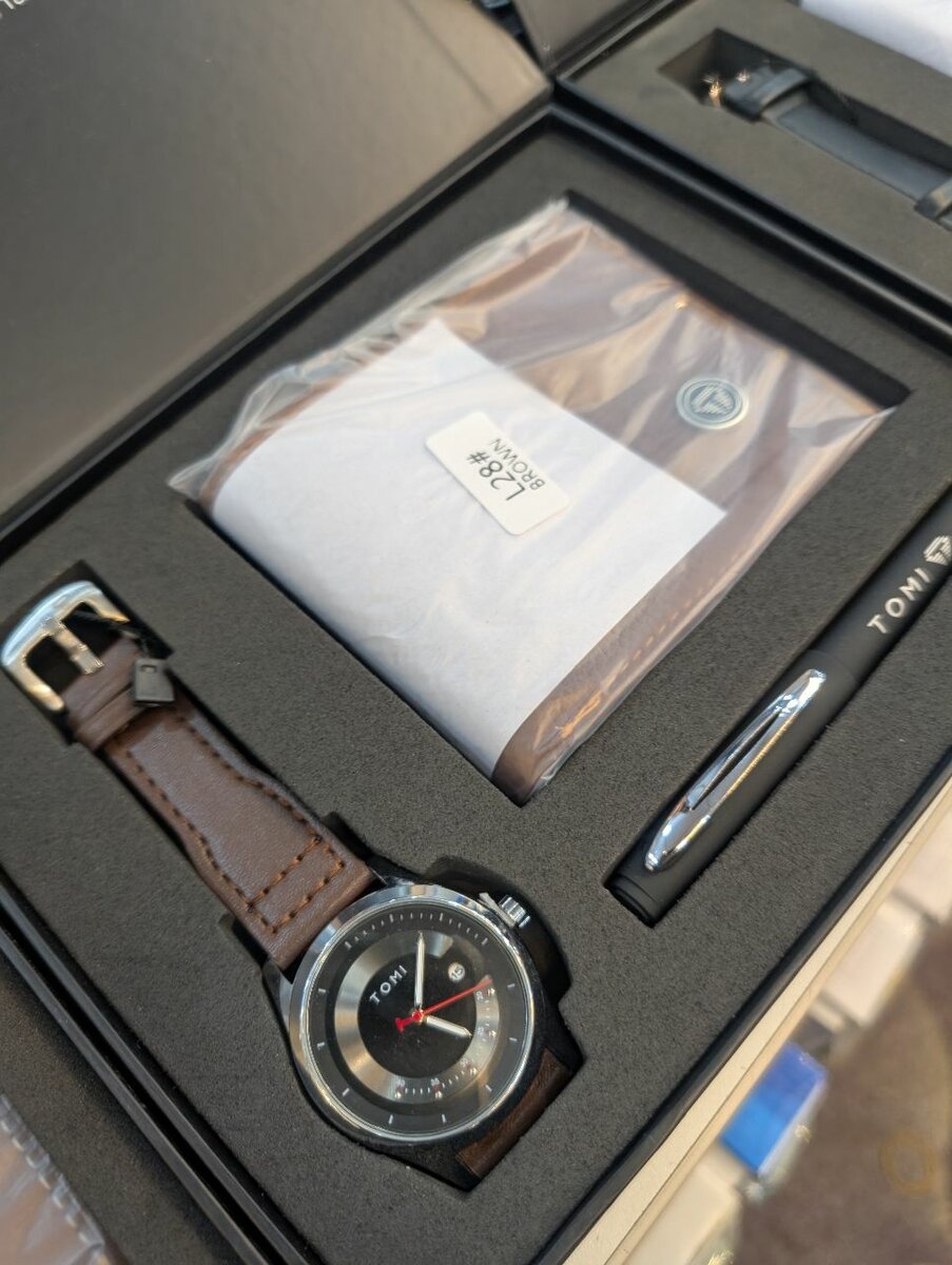 TOMI Gift Box