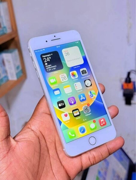 iPhone 8 Plus blanc