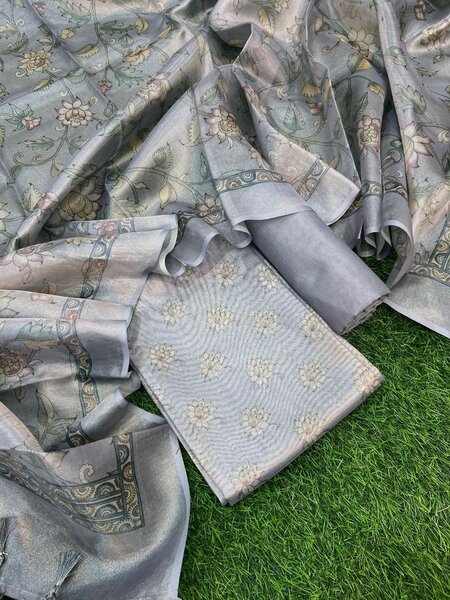 Lawn 3 Peace Suit