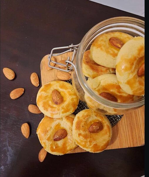 Naan khatai