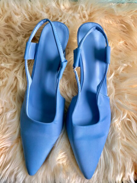 Escarpins bleus élégants