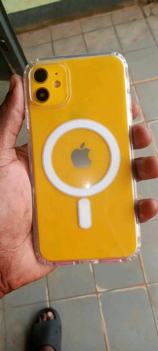 iPhone 11 Jaune 128Go