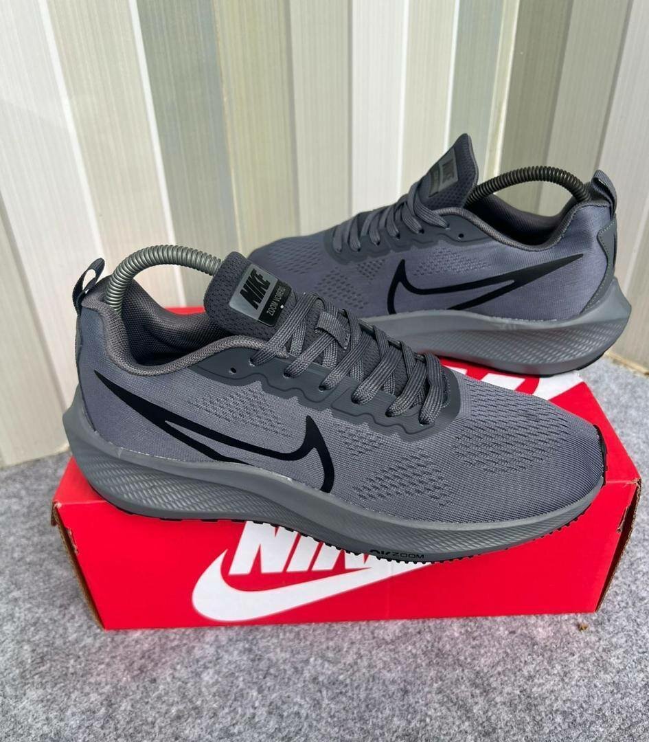Nike Air Zoom Sneakers