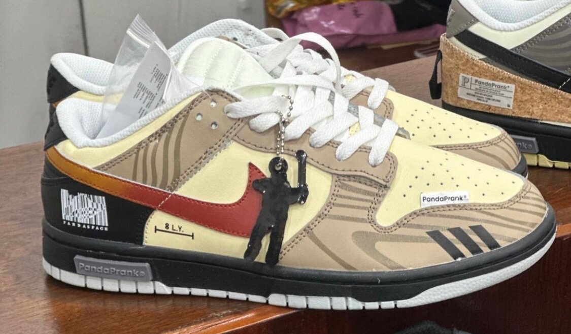 NIKE SNEAKERS SB