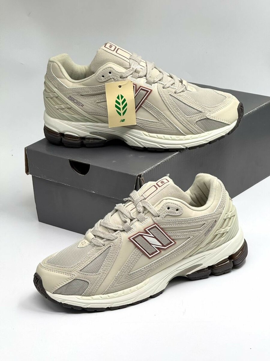 NEW BALANCE CLASSIC