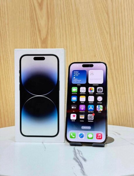 iPhone 14 pro quasiment neuf