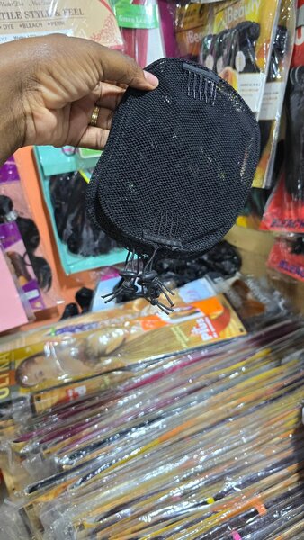 Support pour postiche