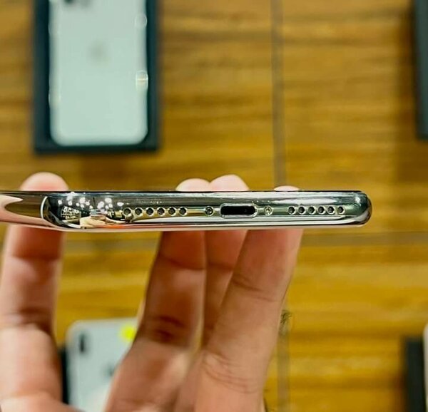 IPHONE XS