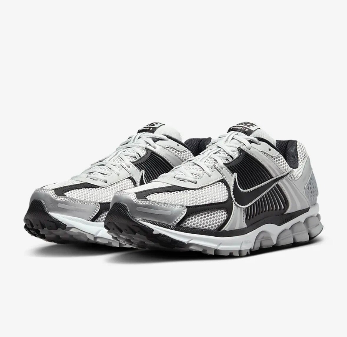 Nike zoom vomero 5