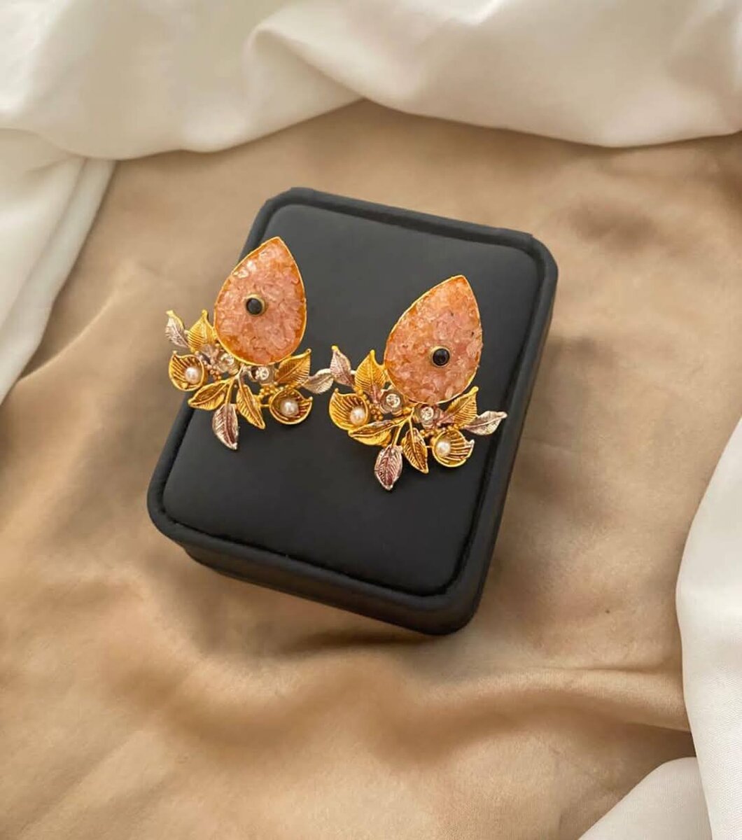 Ladies earrings